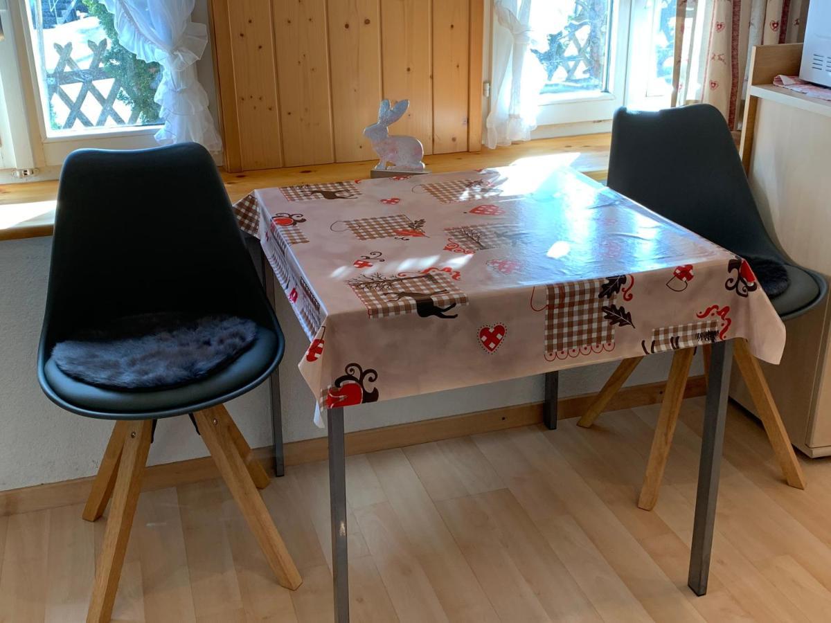 Fluehblueemli Apartment Гринделвалд Екстериор снимка